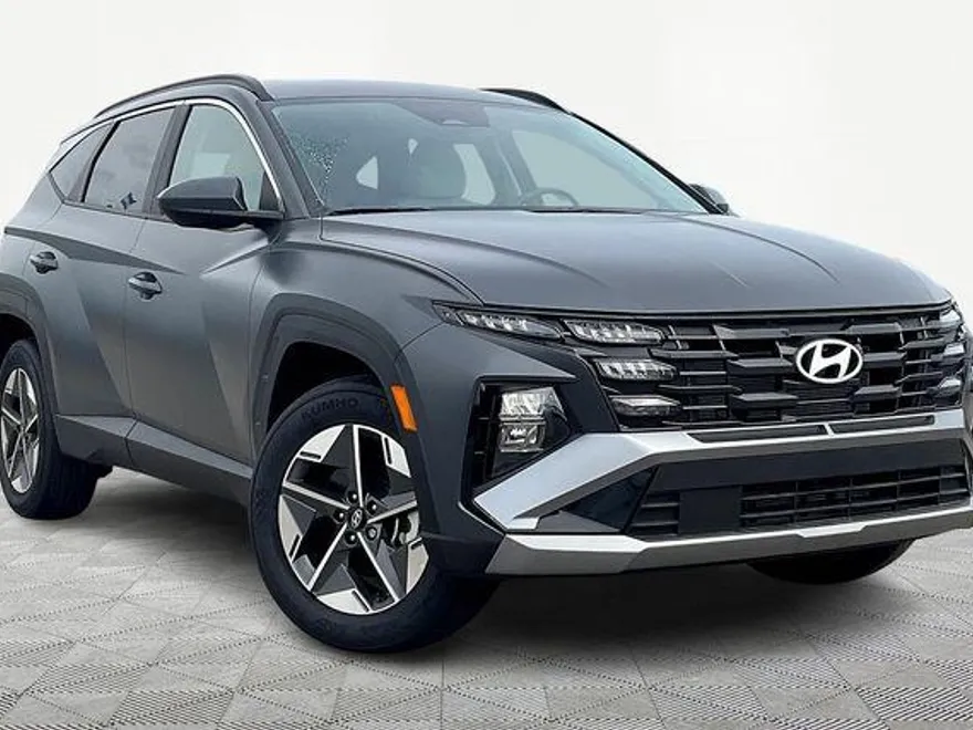 2025 Hyundai Tucson SEL photo 1