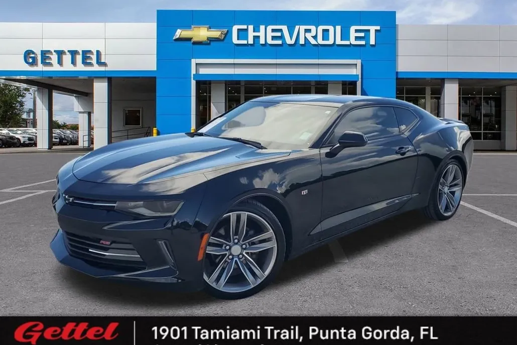 2018 Chevrolet Camaro 1LS 1LT photo 1