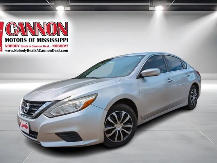 2017 Nissan Altima 2.5 S photo 1