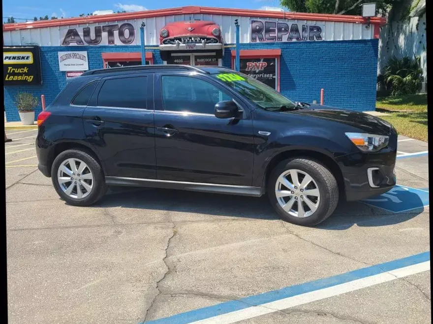 2015 Mitsubishi Outlander Sport GT photo 1