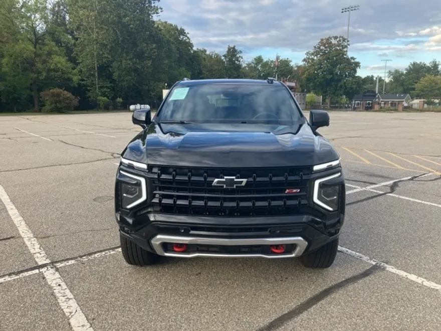 2025 Chevrolet Tahoe Z71 photo 1