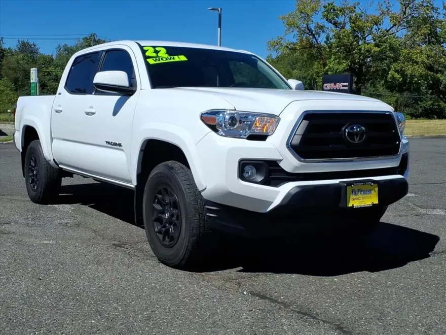 2022 Toyota Tacoma SR photo 1