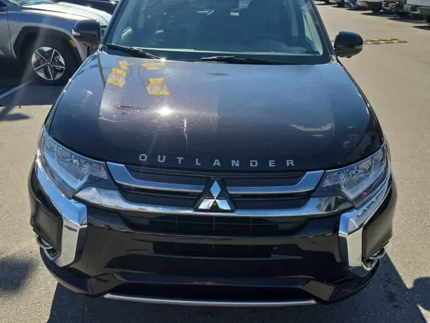 2018 Mitsubishi Outlander PHEV GT photo 1