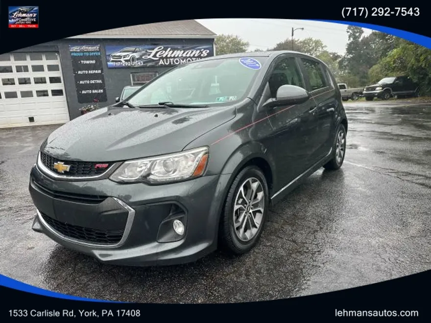 2017 Chevrolet Sonic LT photo 1