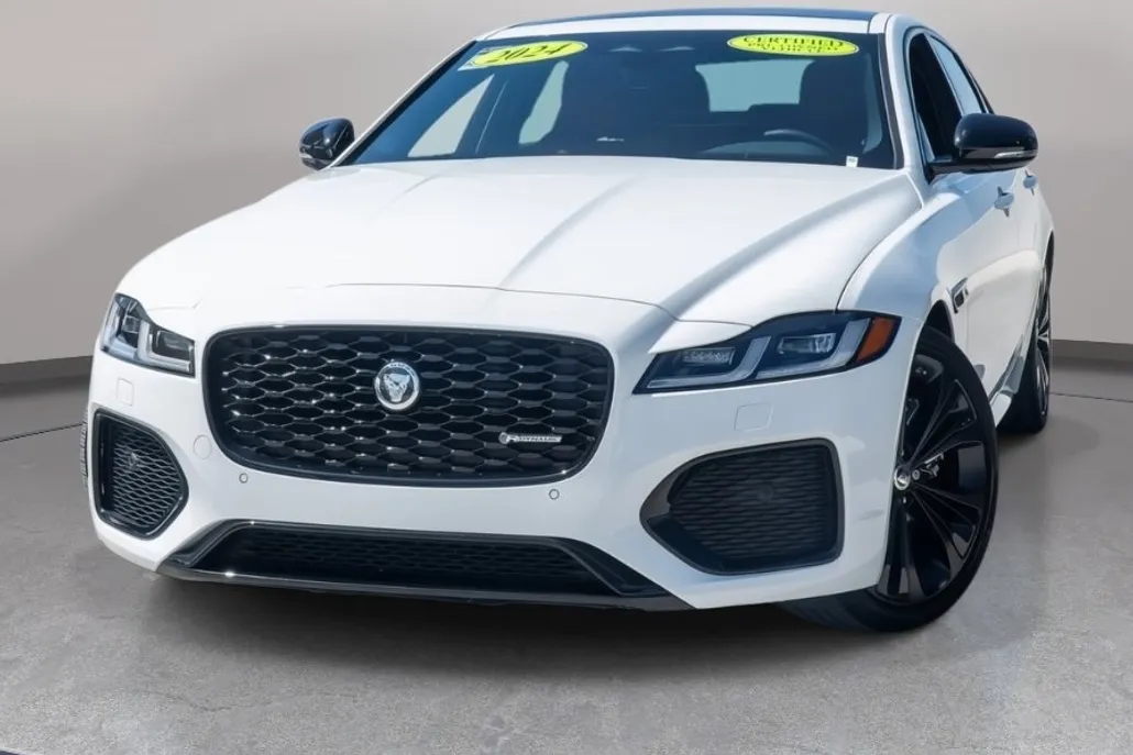 2024 Jaguar XF P300 R-Dynamic SE photo 1