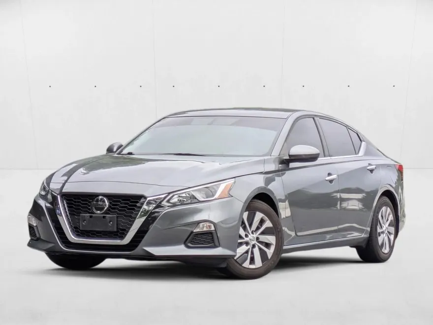 2020 Nissan Altima 2.5 S photo 1