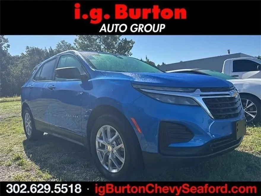 2024 Chevrolet Equinox LS photo 1