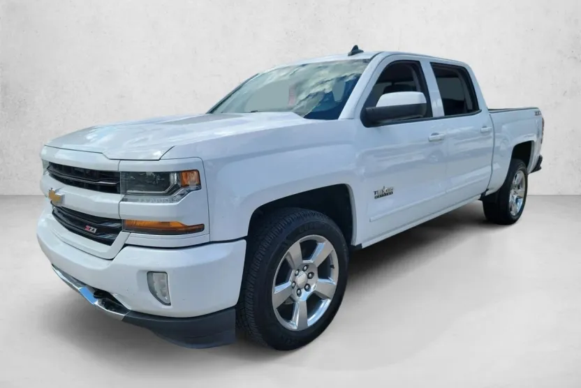 2018 Chevrolet Silverado 1500 photo 1