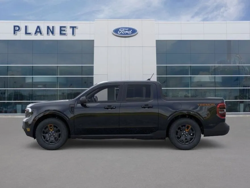 2024 Ford Maverick Lariat Tremor photo 1