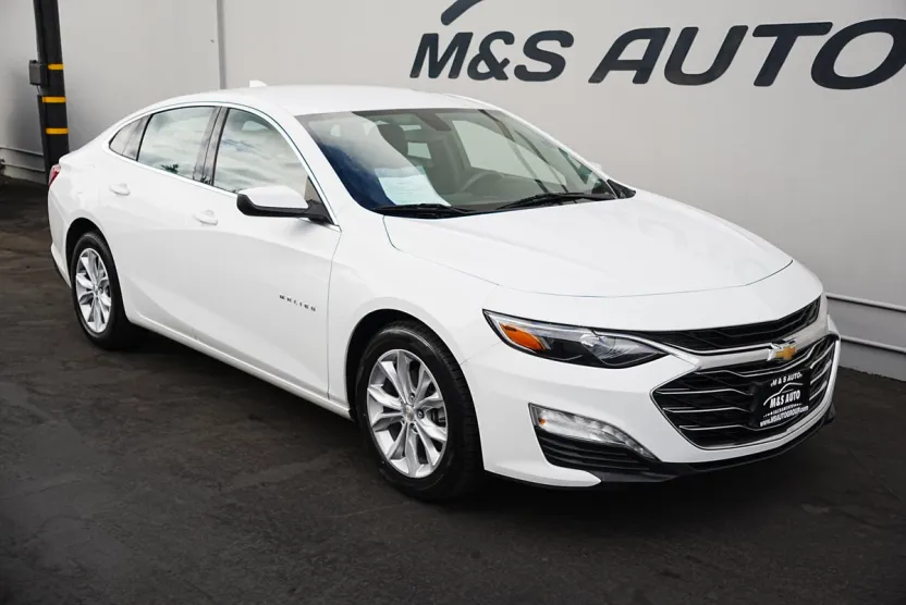 2022 Chevrolet Malibu 1LT photo 1