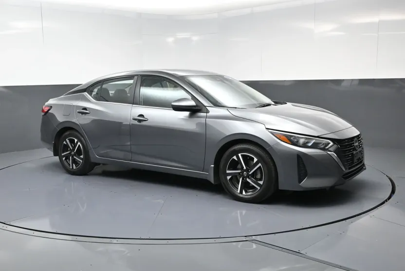 2024 Nissan Sentra SV photo 1