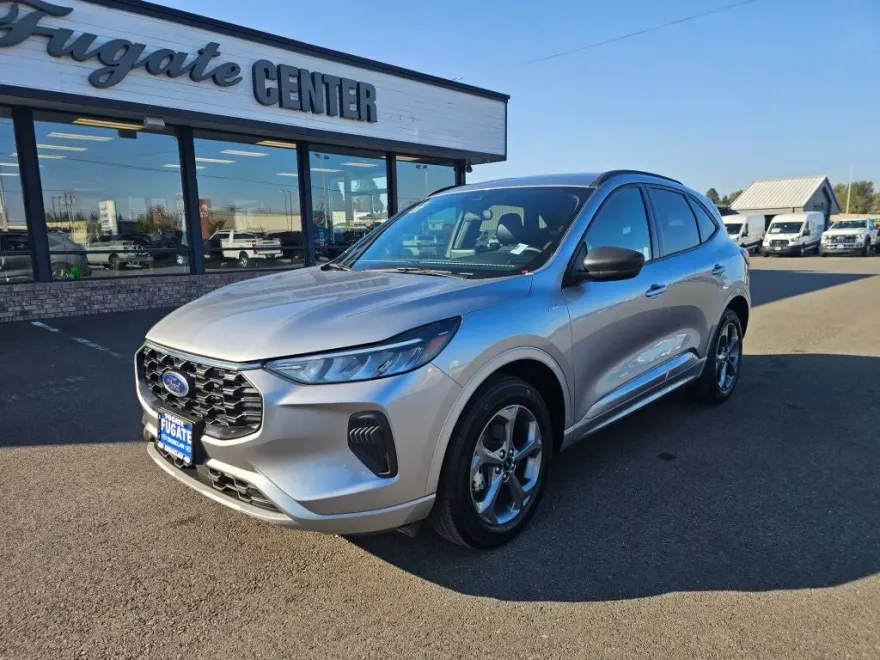 2024 Ford Escape ST-Line photo 1