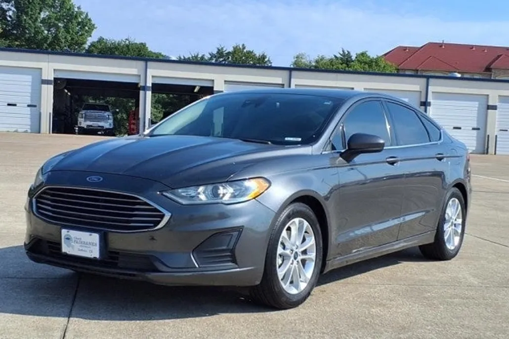2019 Ford Fusion SE photo 1
