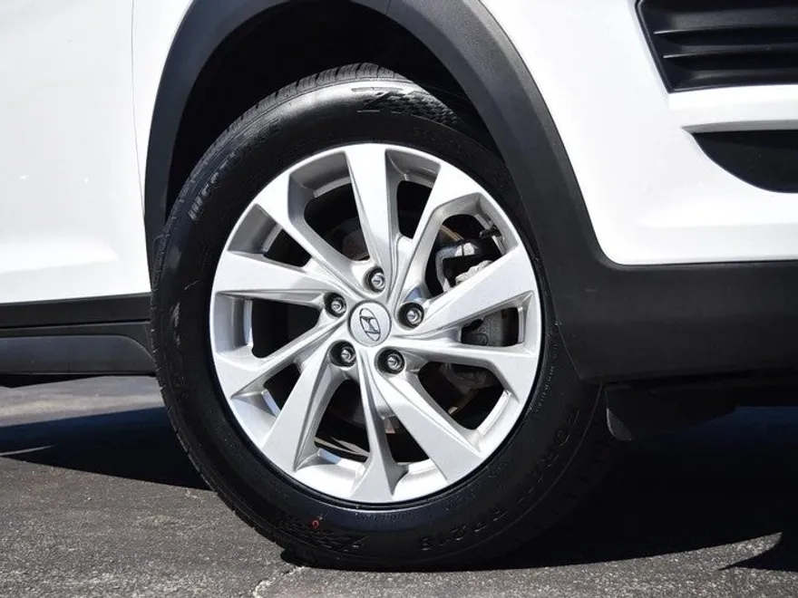 2020 Hyundai Tucson Value photo 1