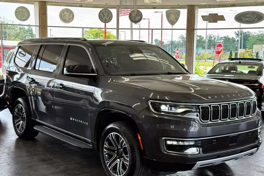 2024 Jeep Wagoneer Series I photo 1