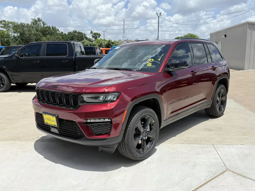 2025 Jeep Grand Cherokee Limited photo 1