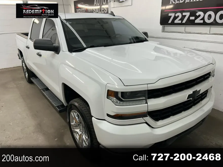 2018 Chevrolet Silverado 1500 Custom photo 1