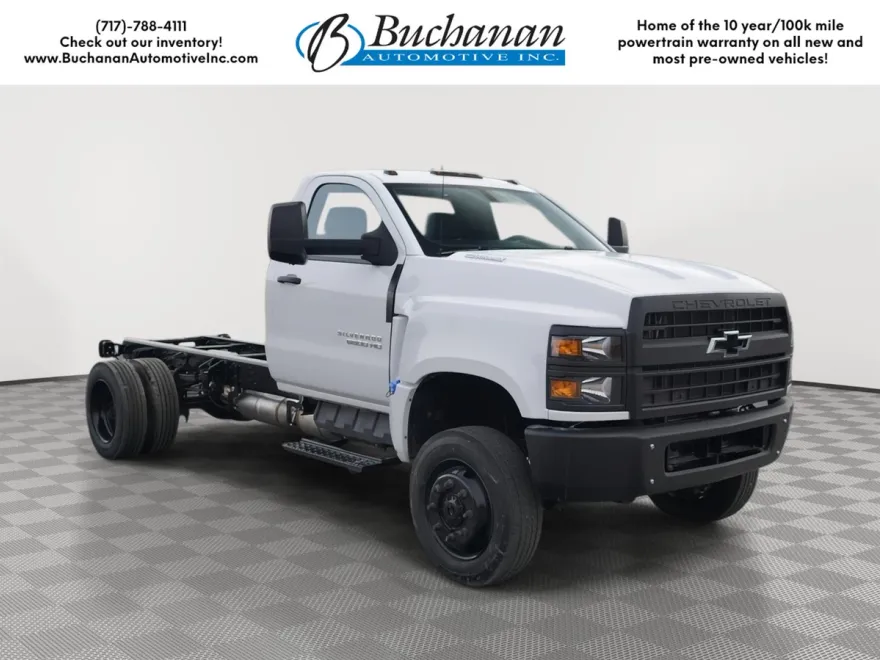2024 Chevrolet Silverado 6500HD Work Truck photo 1