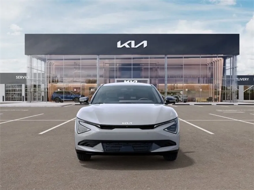 2025 Kia EV6 Wind photo 1