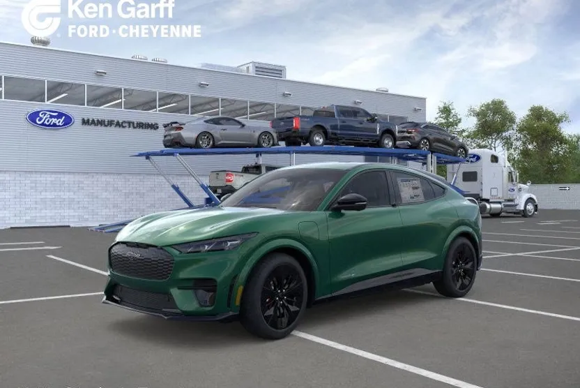 2025 Ford Mustang Mach-E GT photo 1