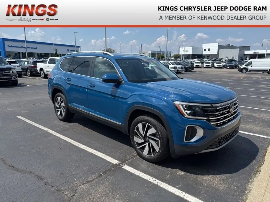 2025 Volkswagen Atlas SEL photo 1