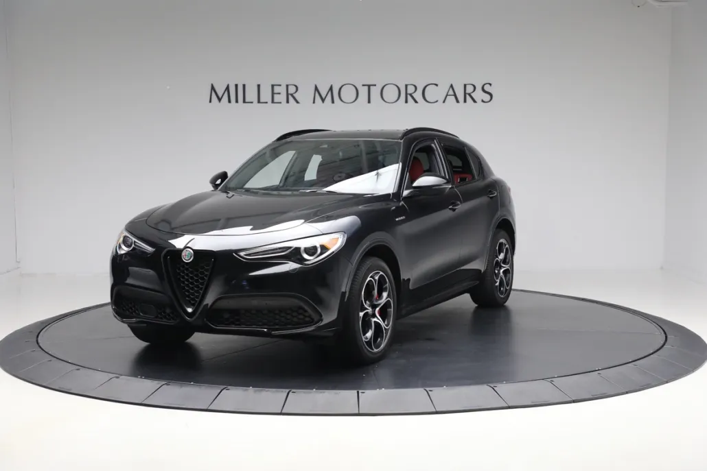 2022 Alfa Romeo Stelvio Ti Sport photo 1