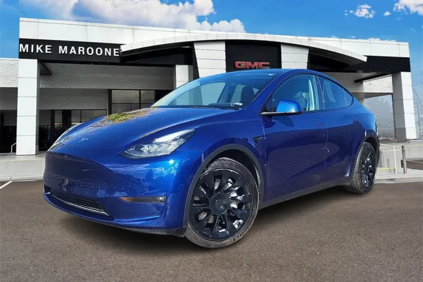2022 Tesla Model Y Long Range photo 1