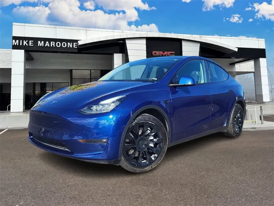 2022 Tesla Model Y Long Range photo 1