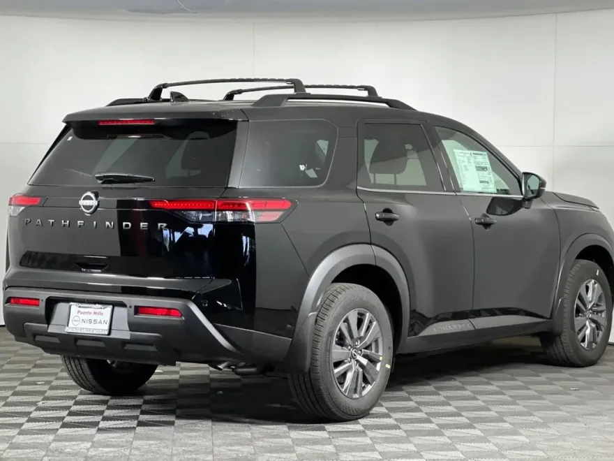 2025 Nissan Pathfinder SV photo 1