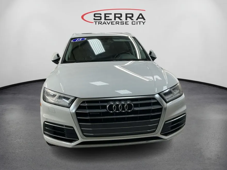 2018 Audi Q5 2.0T Premium Plus photo 1