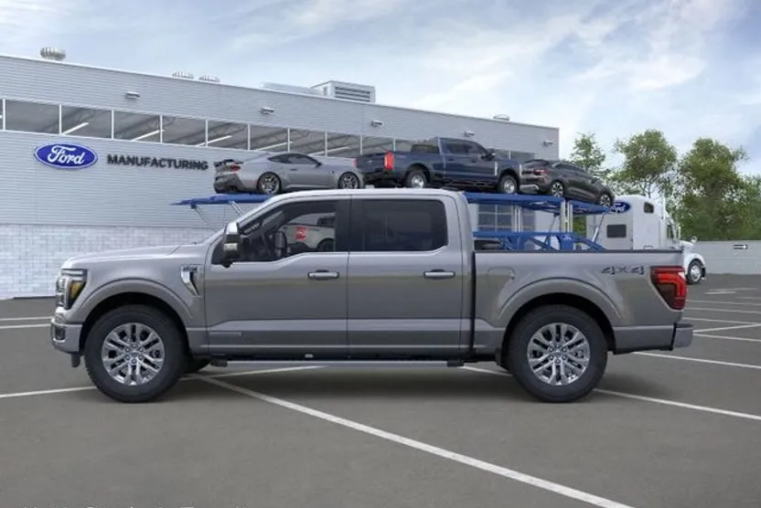 2025 Ford F-150 Lariat photo 1