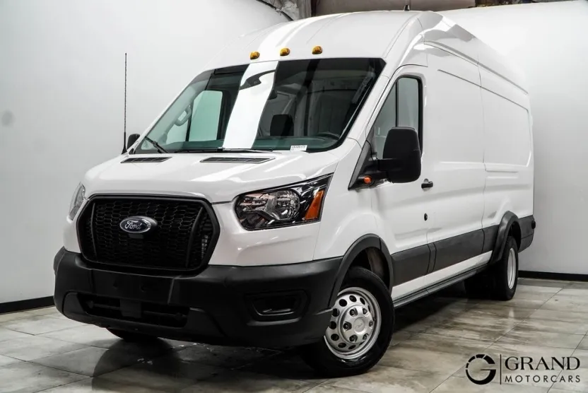 2024 Ford Transit Cargo Van photo 1