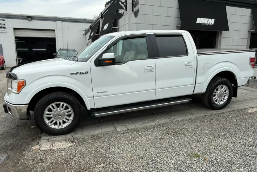 2014 Ford F-150 Lariat photo 1