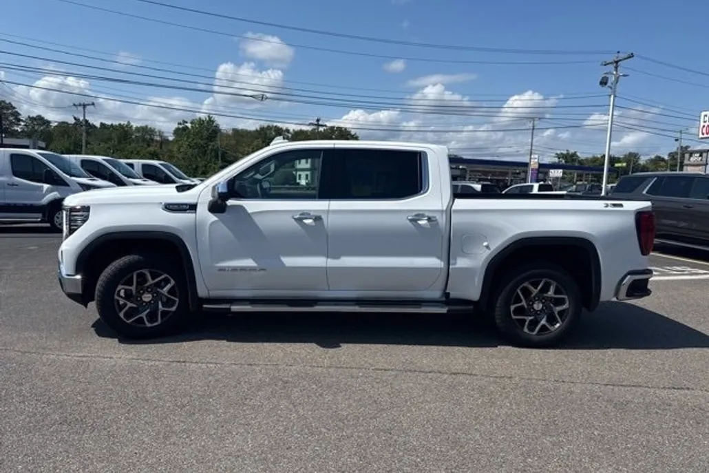 2026 Gmc Sierra 1500 SLT photo 1