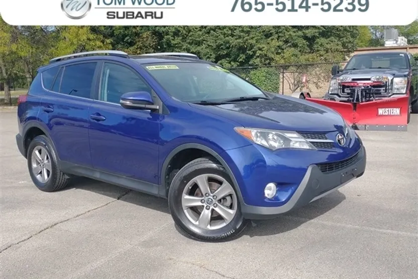 2015 Toyota RAV4 XLE photo 1