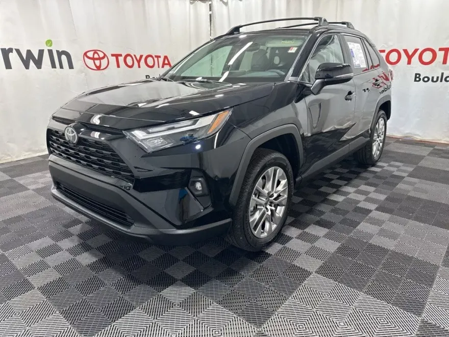 2025 Toyota RAV4 XLE Premium photo 1