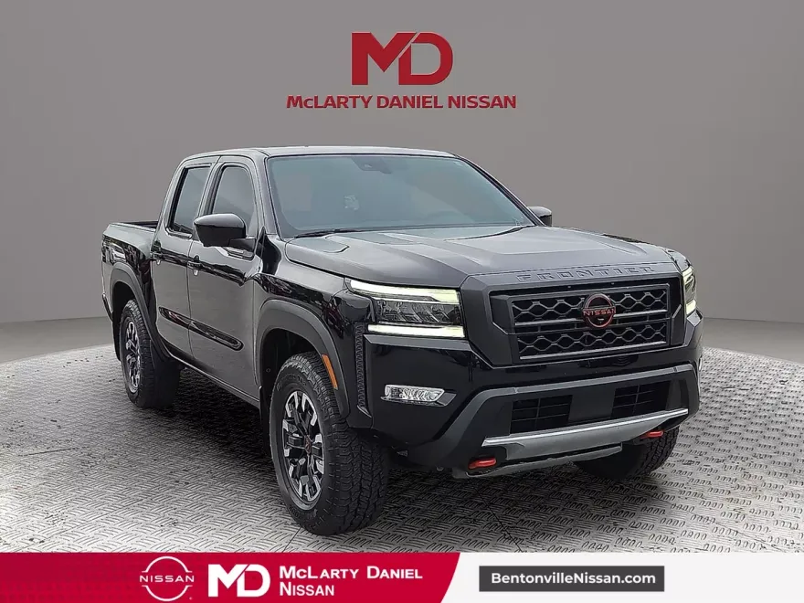 2023 Nissan Frontier PRO-4X photo 1