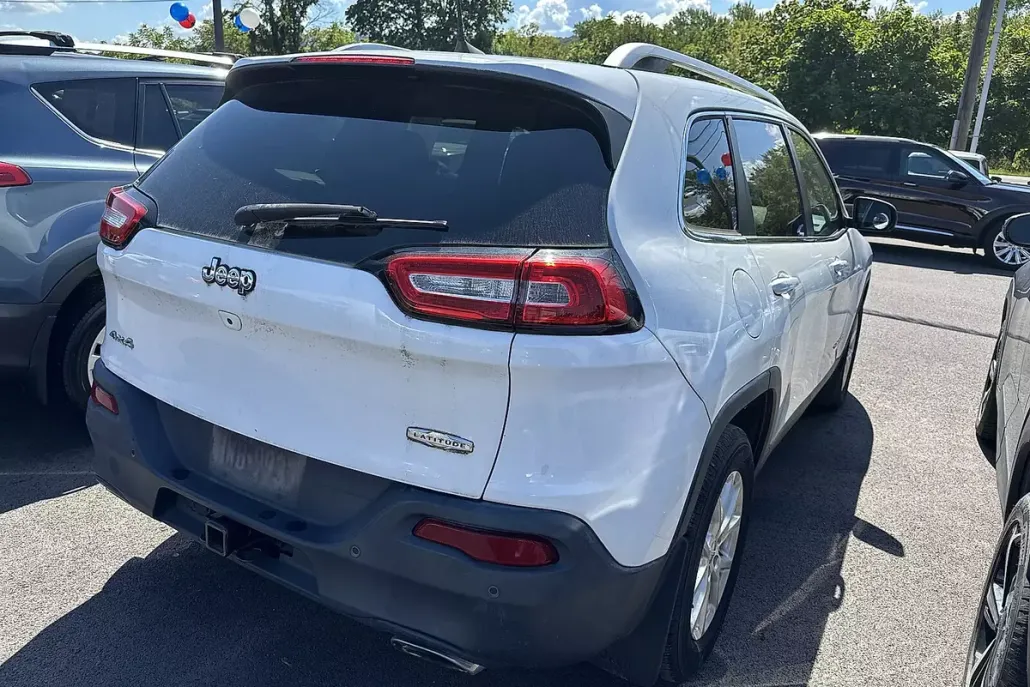 2017 Jeep Cherokee Latitude photo 1