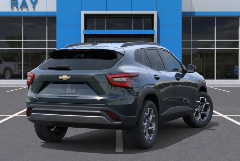 2026 Chevrolet Trax LT photo 1