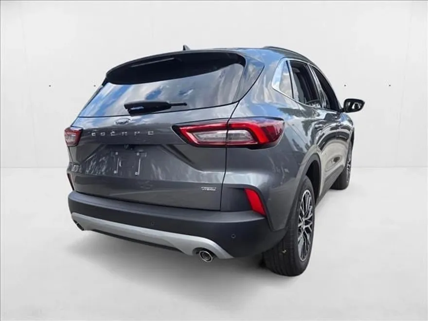 2025 Ford Escape photo 1