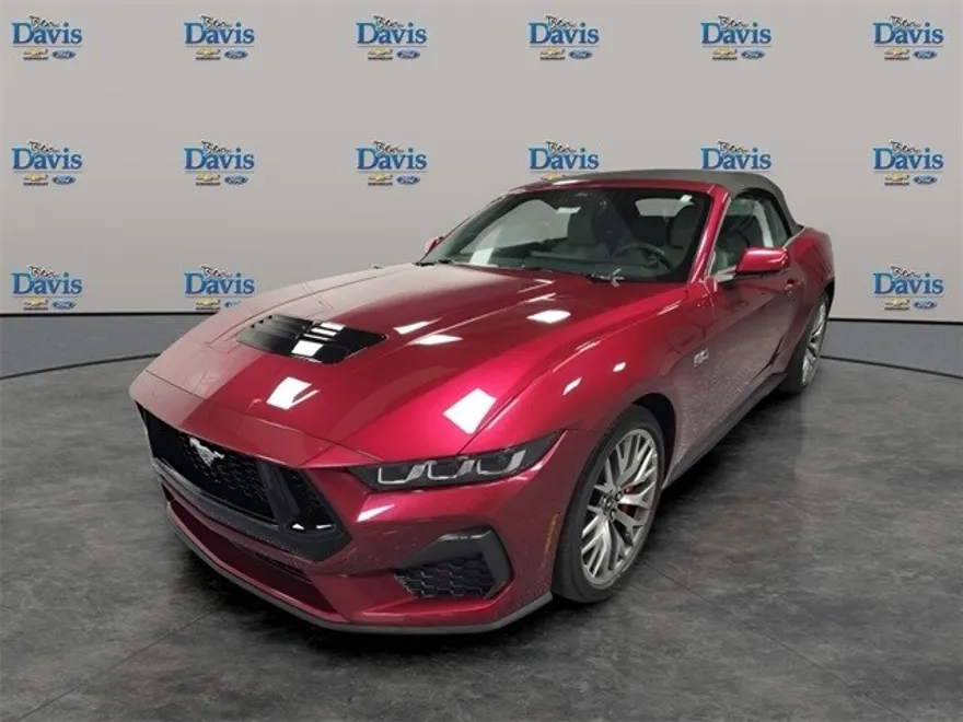 2025 Ford Mustang GT Premium Convertible photo 1