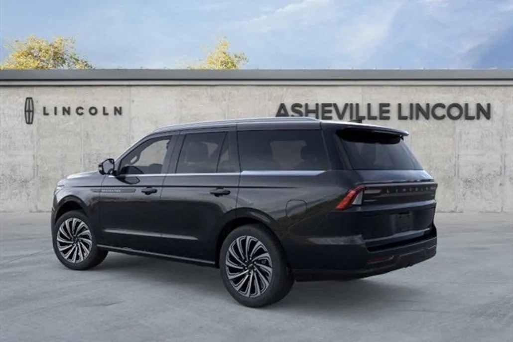 2025 Lincoln Navigator Black Label photo 1