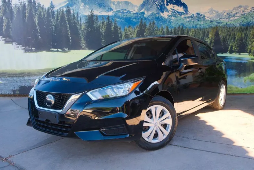 2020 Nissan Versa S photo 1