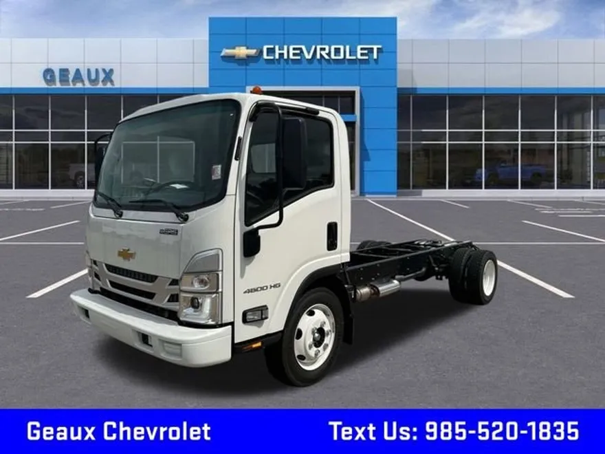 2024 Chevrolet Silverado 4500HD photo 1