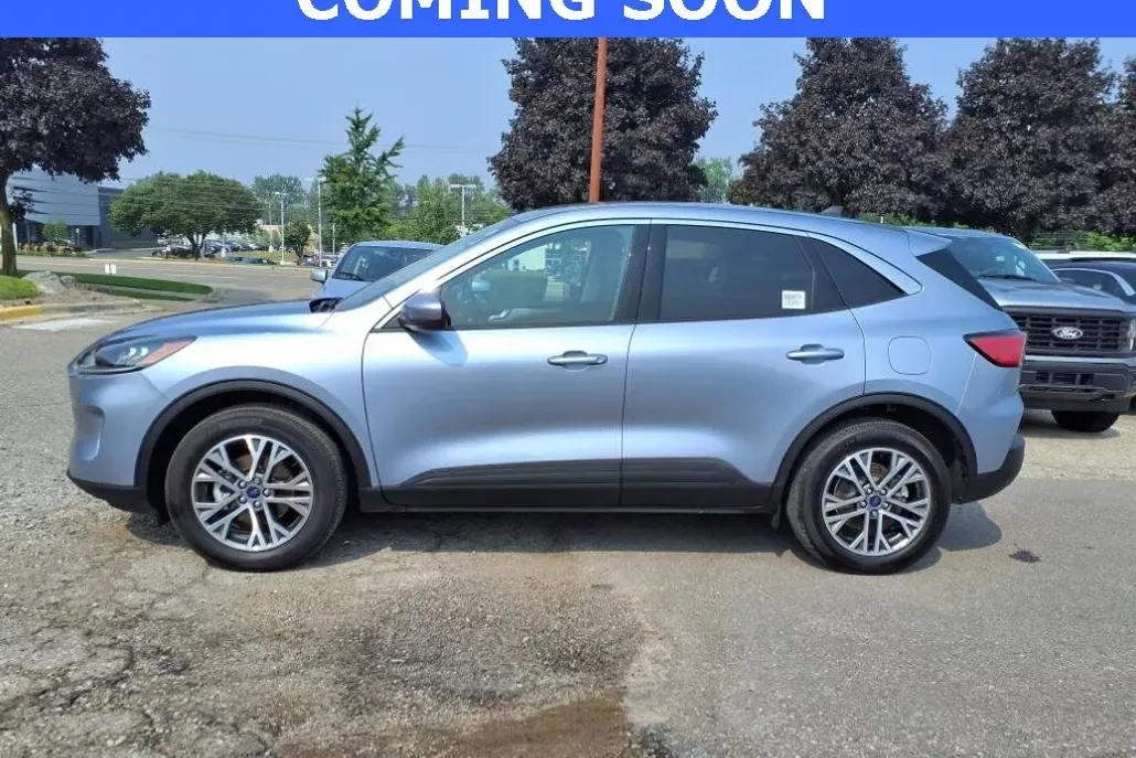 2022 Ford Escape SEL photo 1