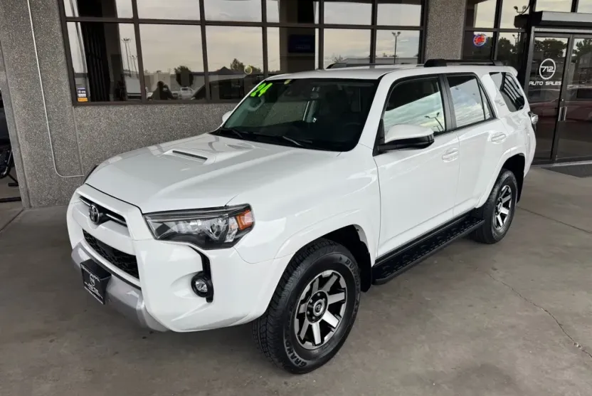 2024 Toyota 4Runner TRD photo 1