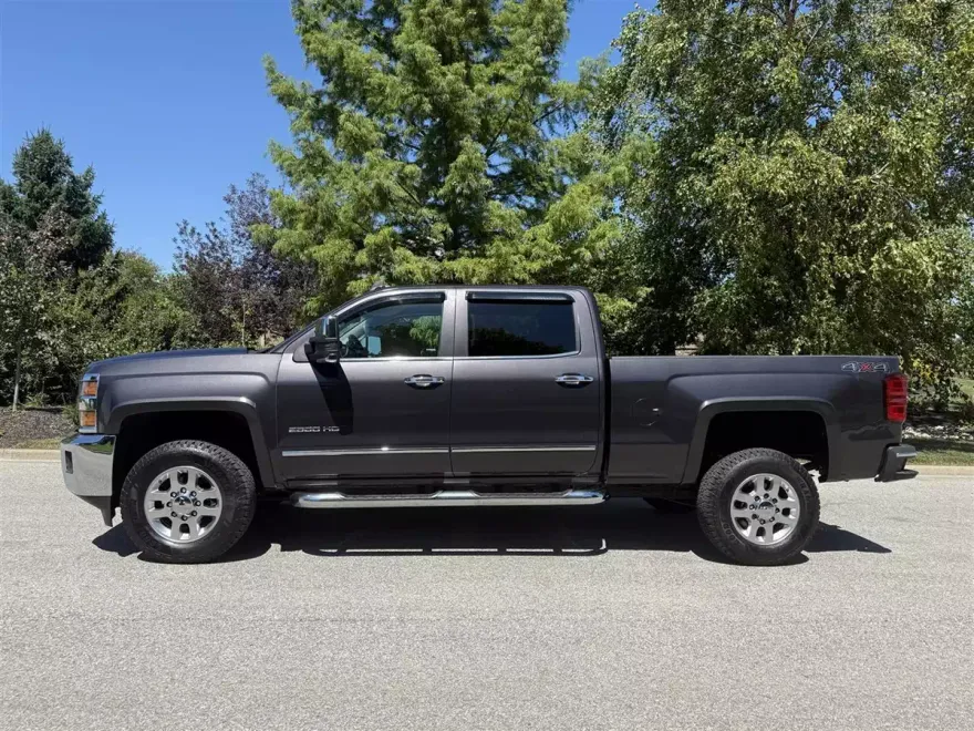2015 Chevrolet Silverado 2500HD LTZ photo 1