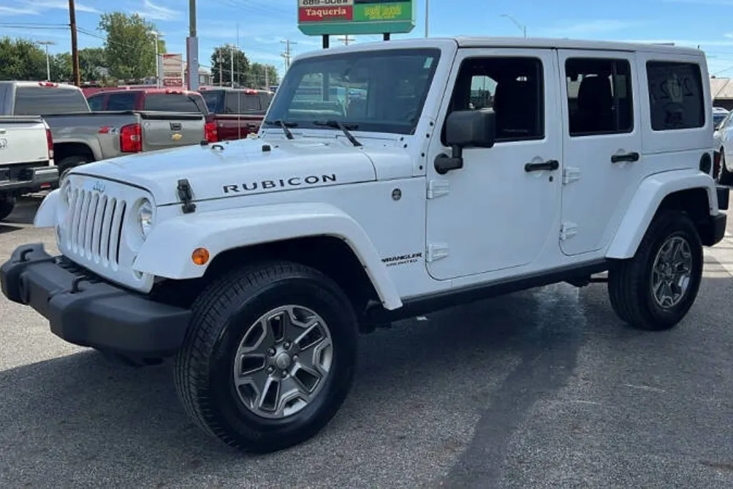 2016 Jeep Wrangler Unlimited Rubicon photo 1