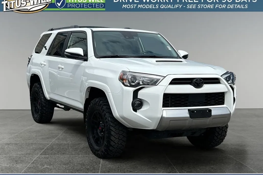2024 Toyota 4Runner TRD Off-Road Premium photo 1