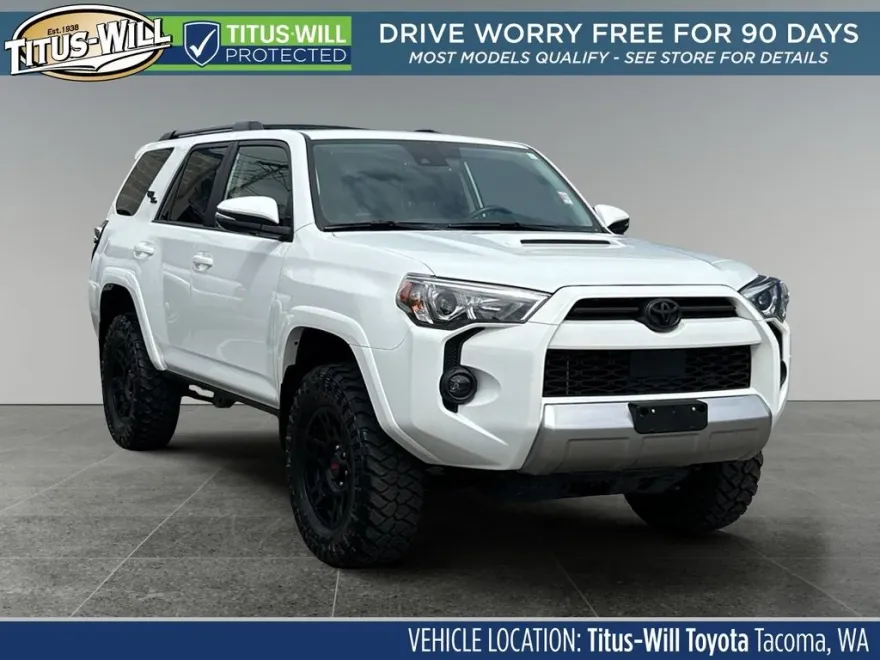 2024 Toyota 4Runner TRD Off-Road Premium photo 1